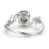 Between the Leaf Round Cut Moss Agate Ring©