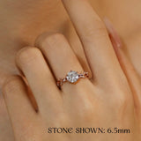 Everlasting Round Cut Moissanite Ring©
