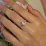 Everlasting Kite Moissanite Ring©