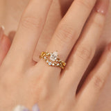 Crest Band (Yellow Gold)