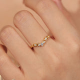 Crest Band (Yellow Gold)