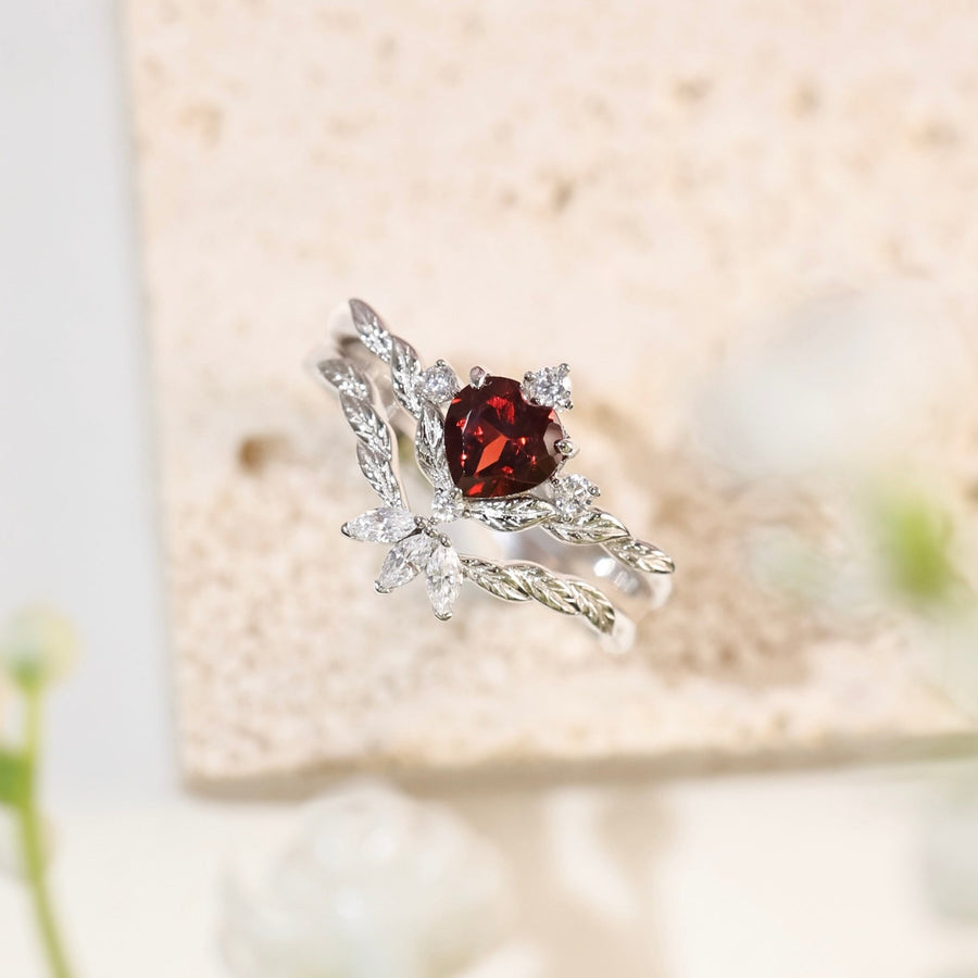 Flaming Heart Red Garnet Ring Set©