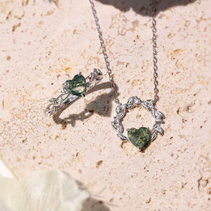 Heart’s Desire Moss Agate White Gold Necklace©