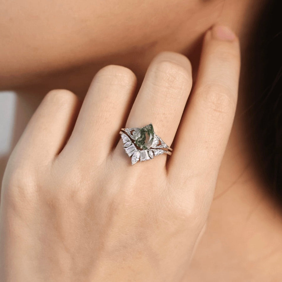 At First Sight Moss Agate Ring (White Gold)