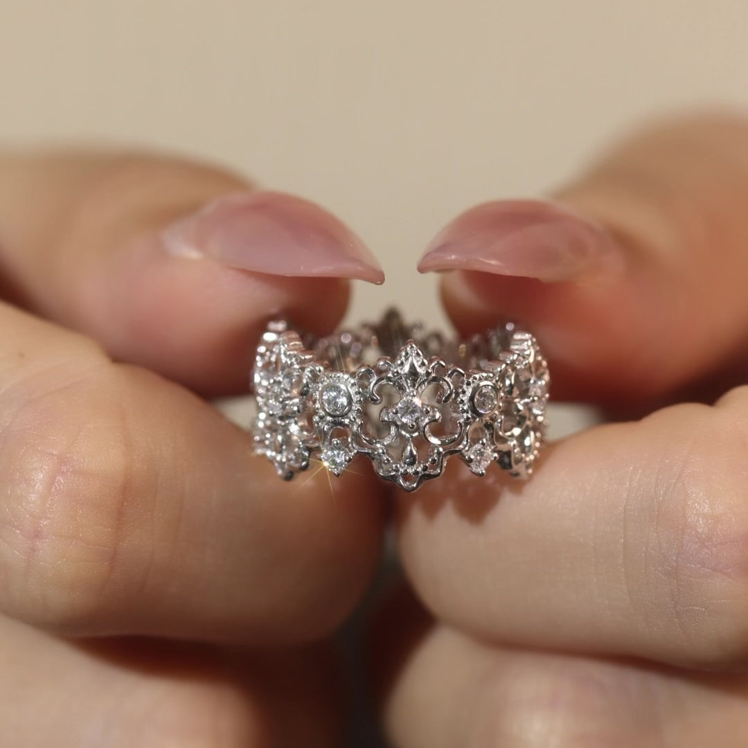 BRU NA BOINNE エビスチャーム 14K × Silver Briar Spell Ring – Azura New York
