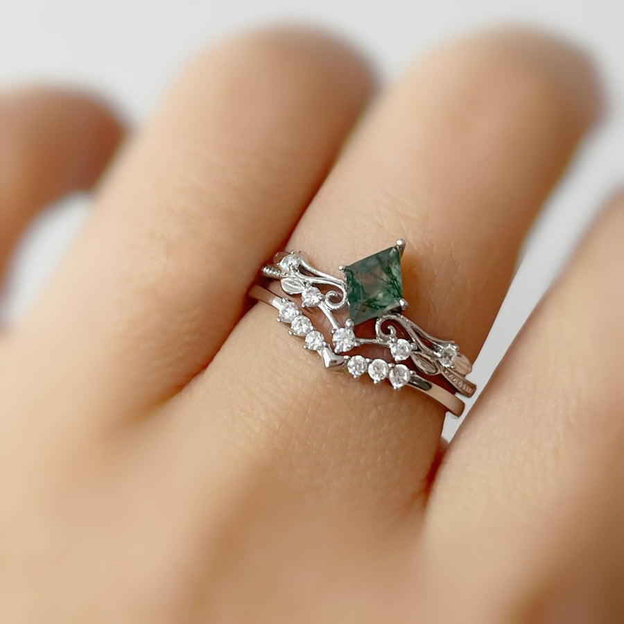 Victorian Lace Moss Agate© and Hearty Heart Ring Set (White Gold)