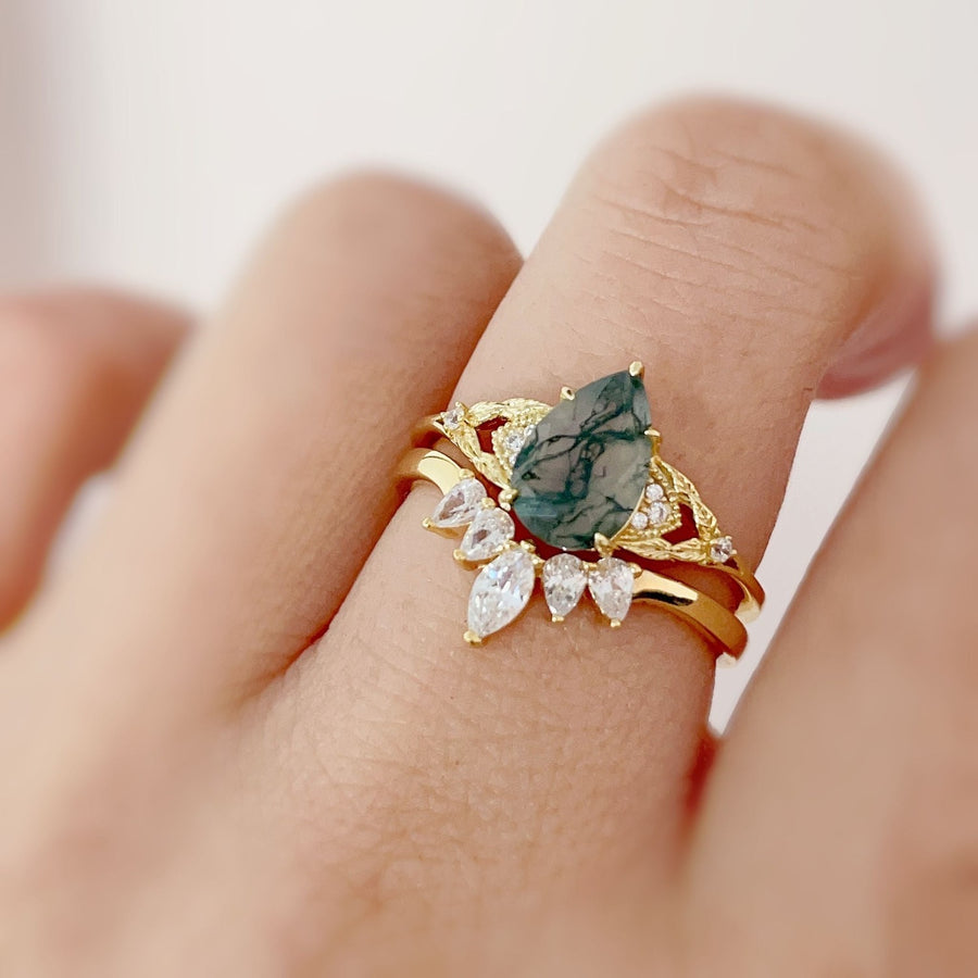 At First Sight Moss Agate Ring (Yellow Gold)