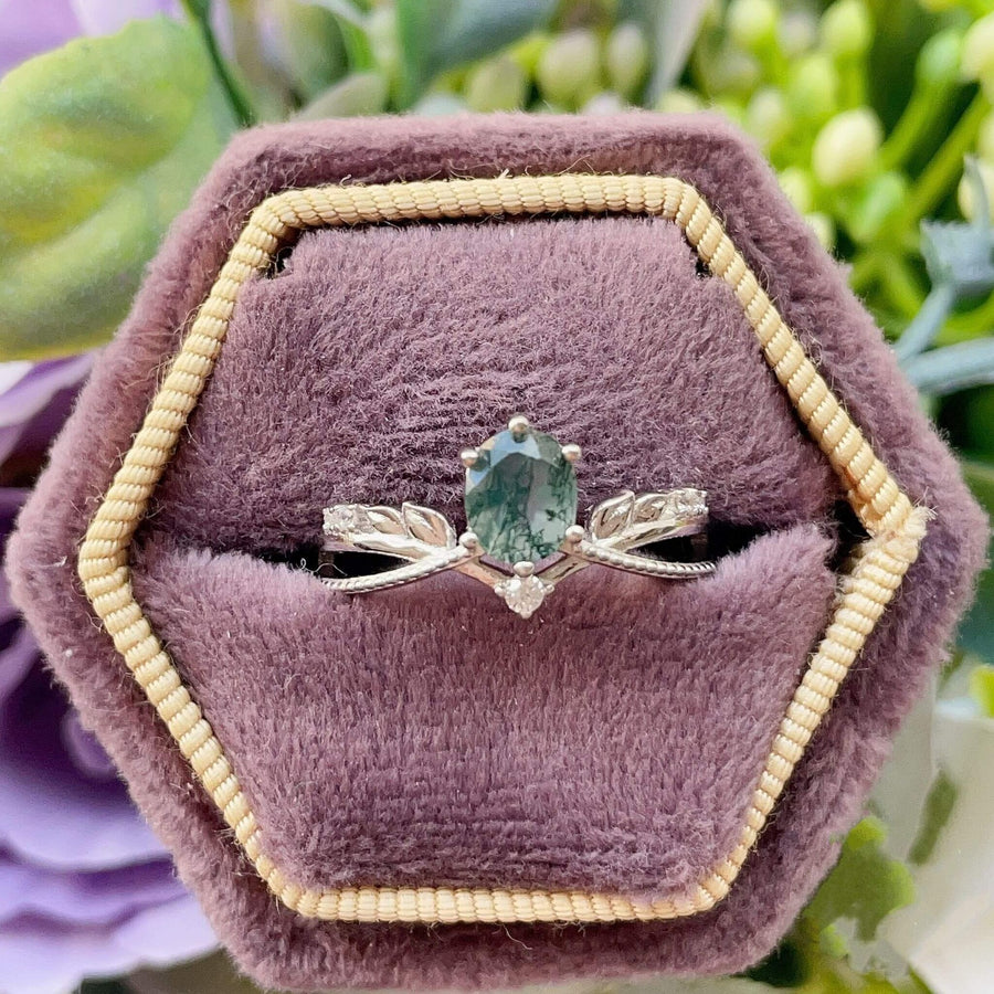 Calla Lily Moss Agate Ring