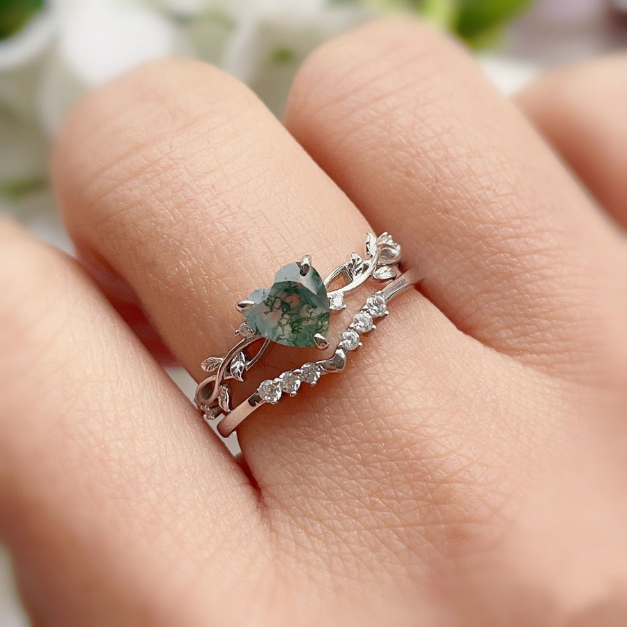 Everlasting Moss Agate and Hearty Heart White Gold Ring Set