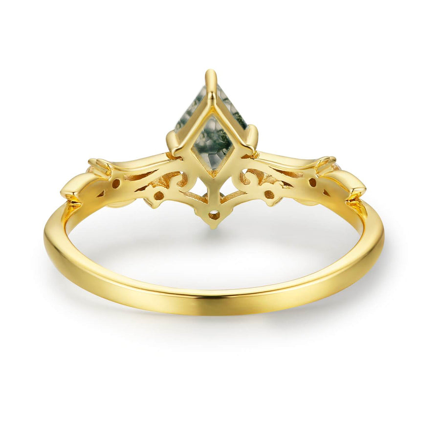 Victorian Lace Moss Agate Ring (Yellow Gold) ©