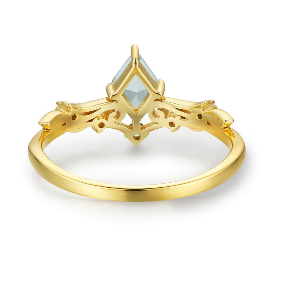 Victorian Lace Aquamarine Ring (Yellow Gold)©